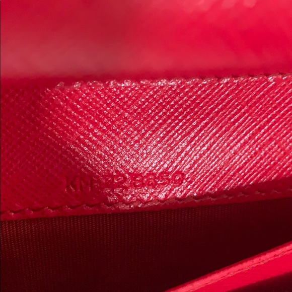 Salvatore Ferragamo wallet on chain - Picture 7 of 8